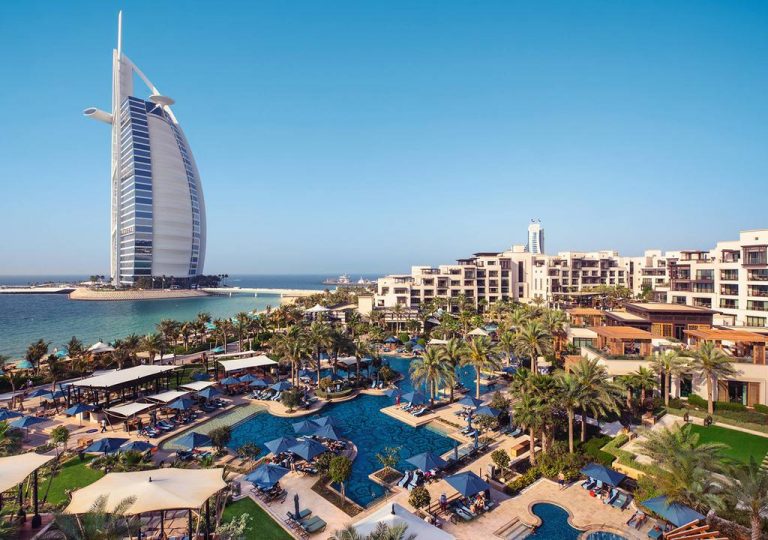 Vacanta in Dubai, 243 euro/pers (zbor dus-intors si cazare 7 nopti)
