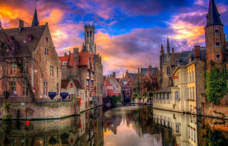 City break de 3 zile in Bruges, 104 euro/pers (include zborul si cazarea)