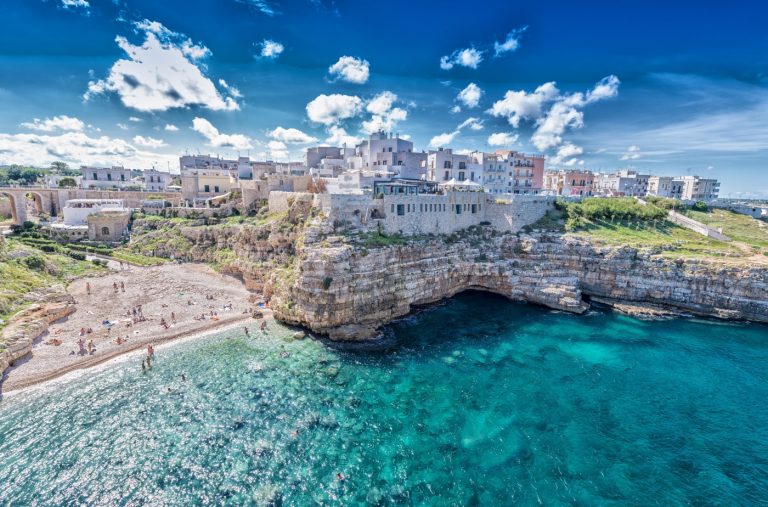 ✈️ Vacanță în Puglia 2026: 189 € / persoană – 6 nopți în Barletta, mic dejun inclus