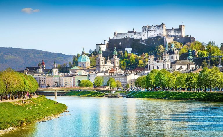 Wizz Air anunta cursa noua din 2 iulie, Bucuresti – Salzburg. Vezi detalii in articol