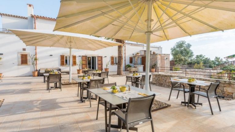 Presedintele Iohannis a facut anuntul oficial. In ce conditii se deschid plajele si terasele de la 1 iunie