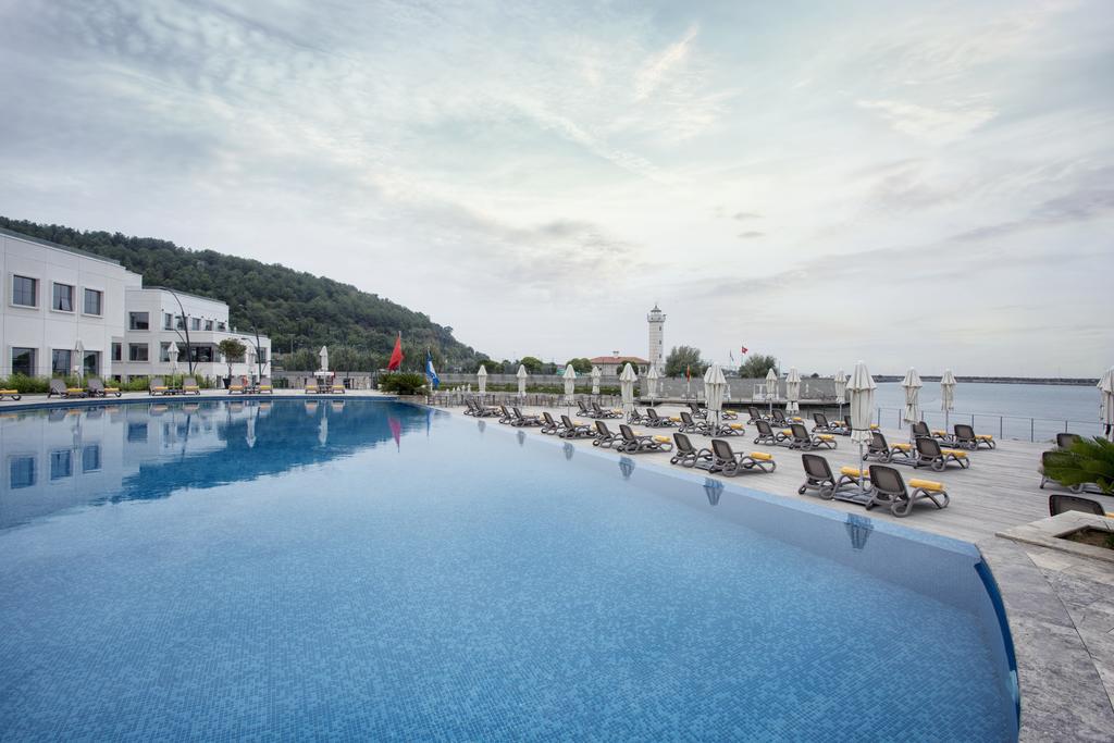 You are currently viewing Hotel Sheraton Grand Samsun 5*,Turcia, situat pe plaja, 27 euro/pers/noapte