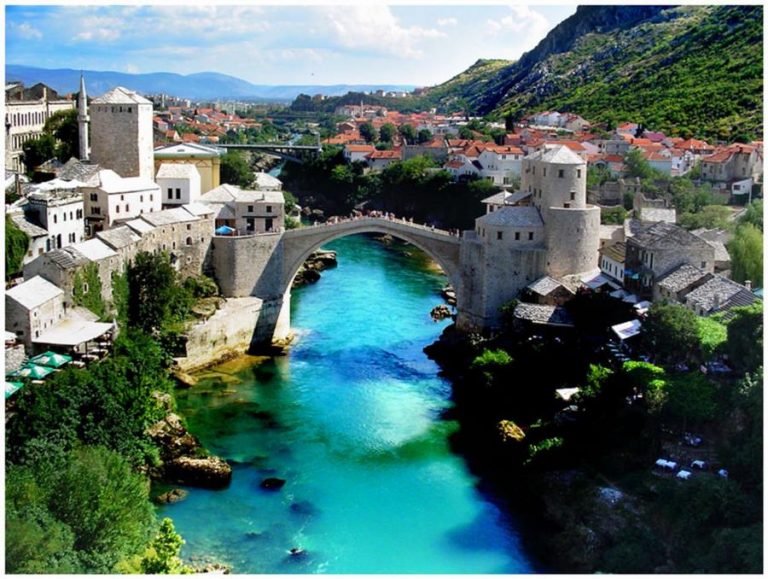 Cheap flights from Bruxelles to Bosnia and Herzegovina, from €20 pp both ways