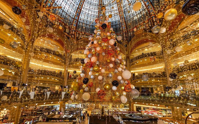 City break de Craciun in Paris, 140 euro/pers (zbor+cazare 3 nopti hotel de 3* cu mic dejun)