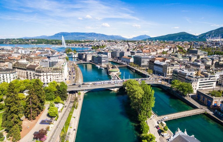 City break de weekend in Geneva, 243 euro/pers (zbor dus-intors + cazare)
