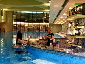 Read more about the article Hotel de 4* cu Spa si piscina interioara in Poiana Brasov disponibil de Craciun.