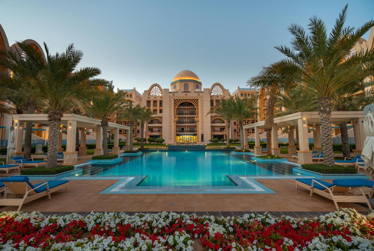 Read more about the article Locatie de lux cu plaja privata in Dubai Palm Jumeirah, 67 euro/pers/noapte.