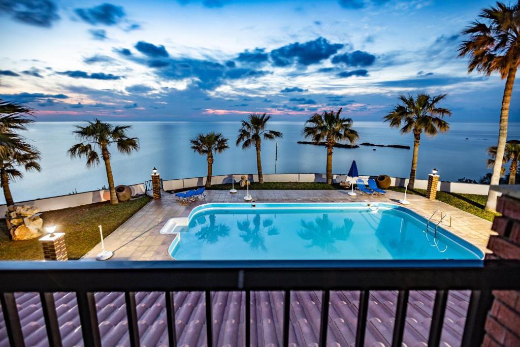 Read more about the article Apartament pe plaja cu vedere la mare in Cipru, doar 20 euro/pers/noapte.