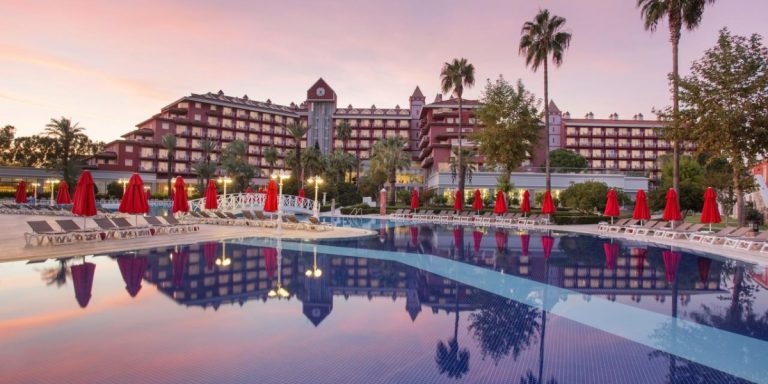 Craciun de lux in Antalya, 523 euro/pers (zbor, transfer + cazare 5 nopti ultra all inclusive)