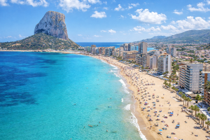 Read more about the article Vacanță în Costa Blanca: sejur în Calpe, 359 euro/pers (zbor + cazare 6 nopți)