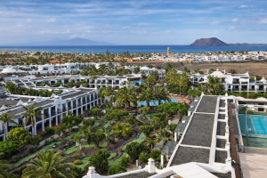 Read more about the article Vacanță în Fuerteventura 2026: 7 nopți în Corralejo, zbor charter, 679 euro/pers